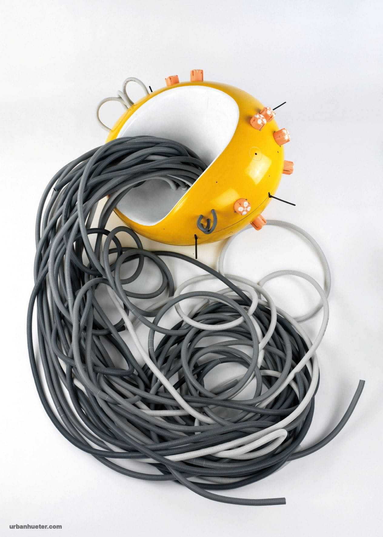 Urban_Hüter_Jellyfish_2012_diverse_Materialien_Masse_variabel