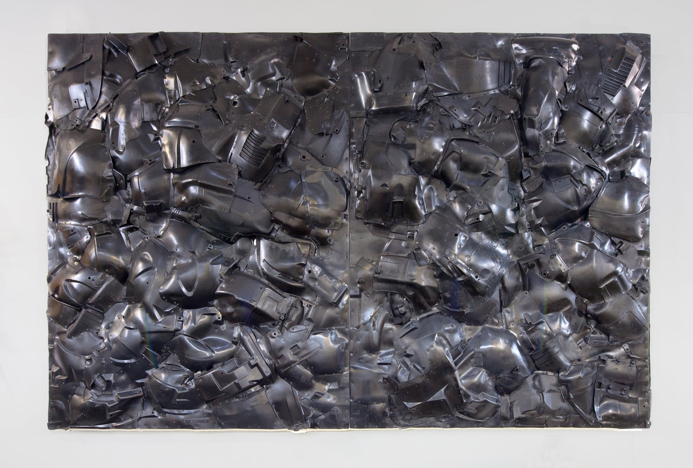 02-urban-hueter-big-drink-black-crust-2016-kunststoff-aluminium-400-x-260-x-36-cm